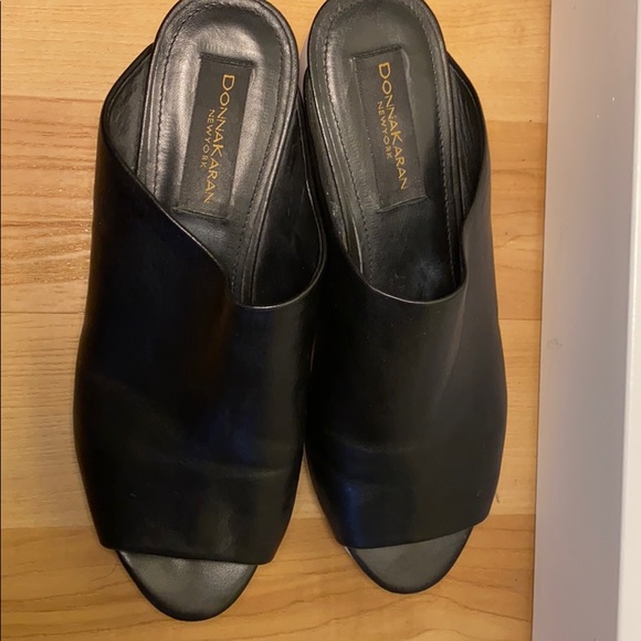 Donna Karan Reisley Platform Mule Slides—Size 9 - Picture 3 of 6